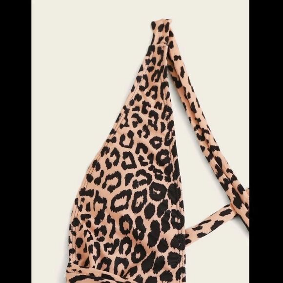 Leopard Criss Cross One Piece Swimsuit - Picture 3 of 8